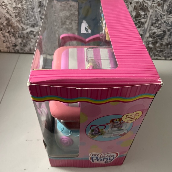 My Little Pony Ice Cream Dream Supreme Truck W/ Rainbow Swirl Pony 2007 NEW - Picture 8 of 14